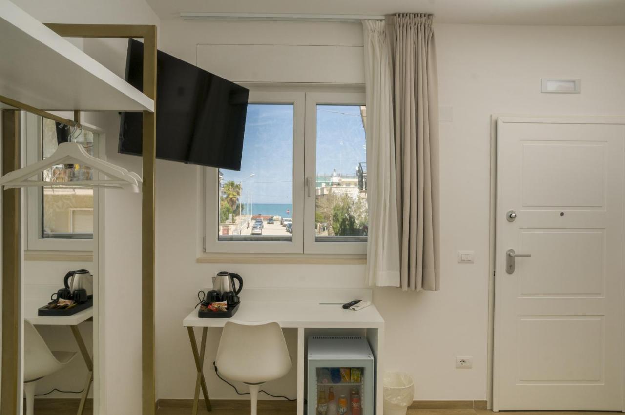 Galileo Suite Trani Esterno foto